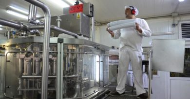 Con una cámara, los tamberos cordobeses salen a comercializar la leche