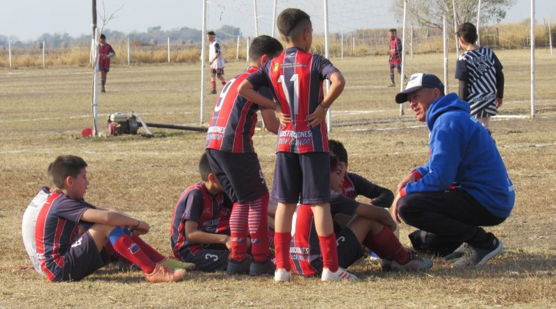 Fútbol/Menores: San Jorge, Nueve y Tiro marcan el ritmo del torneo
