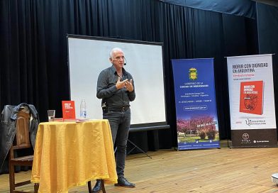 ‘Pecas’ Soriano presentó su libro «Morir con dignidad en Argentina»