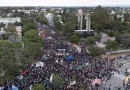 Multitudinaria marcha universitaria en Córdoba: con la lectura de un documento, se cerró el acto