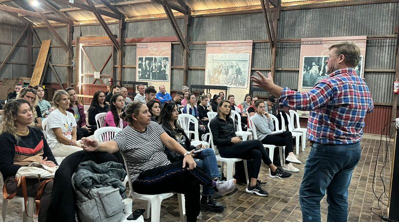 Se realizó una reunión zonal de educación física con el inspector Cardetti