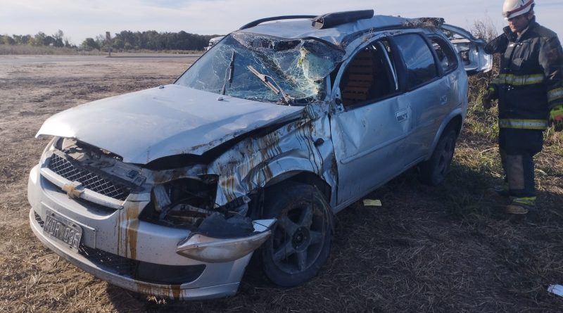 Morteros: Un lesionado, tras volcar con su vehículo