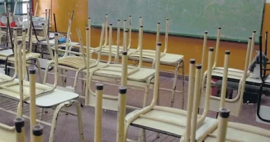 Paro docente: importante acatamiento en las escuelas de Brinkmann