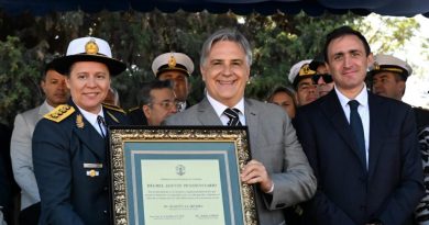 Llaryora encabezó el acto por el Día del Agente Penitenciario de la Provincia