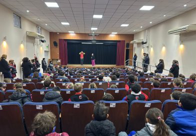 🔊 Cientos de niños participan hoy de la «Segunda Jornada de Narración Oral»