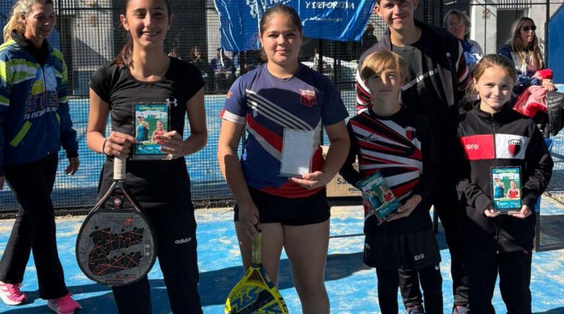 Chicos de San Jorge en el 2*  encuentro de escuelas de pádel! 🎾👐