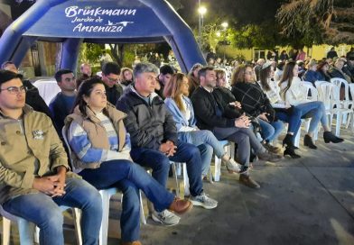 🎥  Buena convocatoria tuvo en la medianoche la «Vigilia del 9 de julio»