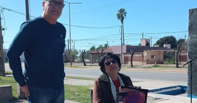 Acto de agasajo a la comunidad educativa en La Paquita