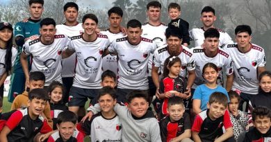 Fútbol/Absoluto: Centro debutó con una goleada a Independiente