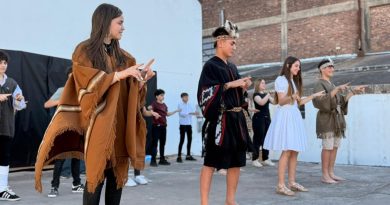 El Instituto Privado Sarmiento tuvo su Acto del Día de la Diversidad Cultural