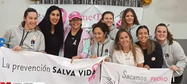 🎥 #OctubreRosa: reconocieron a Yanina Córdoba como jugadora de vóley en recuperación