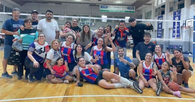 Las chicas de San Jorge subcampeonas en Maxi Voley