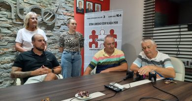 Fundación Construirnos entregó local comercial a Sergio Scalvasio