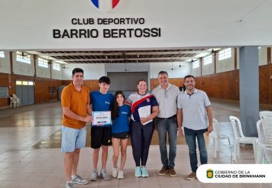 🔊  Tevez y Actis entregaron subsidios a instituciones locales