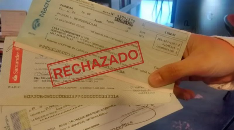 Alerta roja en la cadena de pagos: Se triplicaron los rechazos de cheques