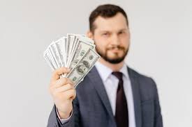 Pesos o Dólar: claves para equilibrar tu cartera y proteger tus ahorros este año