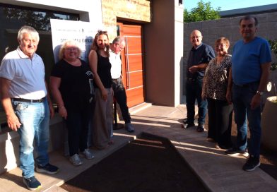 Raúl Furrer en Morteros recibió llaves de la unidad habitacional 170 de Fundación Construirnos