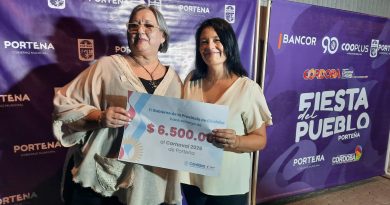 La Legisladora Elisa Carrizo entregó aporte provincial a los Carnavales de Porteña