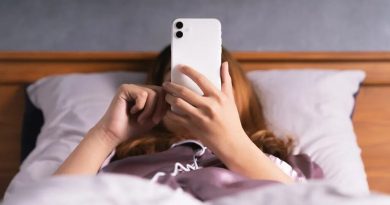 Salud mental. Scroll infinito: cuando internet deja de ser un lugar y se vuelve un parásito